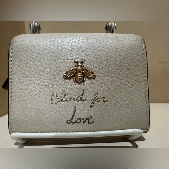 Gucci Blind For Love Bifold White Wallet - Picture 1 of 11